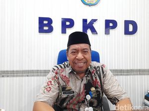 Maju Pilkada 2024, Pemkab Selayar Terbitkan SK Pensiun Kepala BPKPD Muhtar