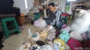 Potret Celana Dalam dari Tasik yang Diminati Pelanggan dari Afrika