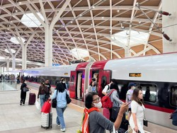 Wanti-wanti buat Penumpang Kereta Cepat Ambil Bantal Bisa Dipidana