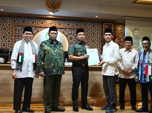 Panglima TNI Terima Hasil Ijtima Ulama MUI, Bahas Isu Gaza-Salam Lintas Agama