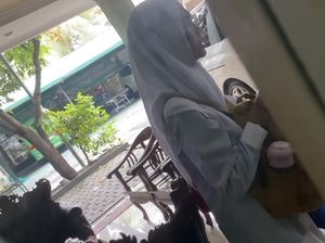 Resahnya Warga Depok Saat Ada Wanita Minta Duit dan Ngaku Malaikat Resahnya Warga Depok Saat Ada Wanita Minta Duit dan Ngaku Malaikat