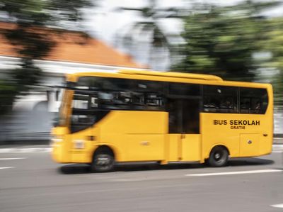Potret Bus Sekolah Gratis Wara-wiri Antar Siswa di Jakarta