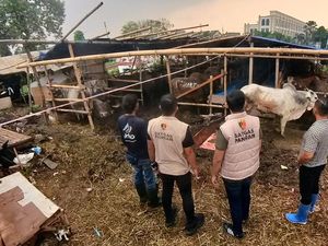 Satgas Pangan Polri Cek Stok Bahan Pokok dan Hewan Kurban Jelang Idul Adha Satgas Pangan Polri Cek Stok Bahan Pokok dan Hewan Kurban Jelang Idul Adha