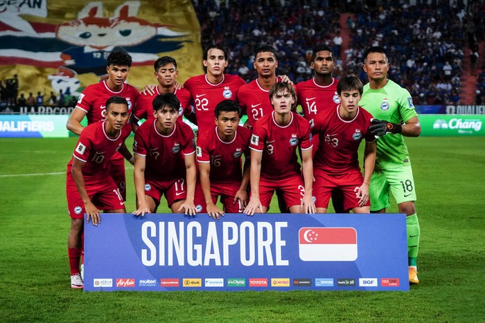 The Singapore starting eleven players are posing ahead of the FIFA World Cup 2026 qualifier match between Thailand and Singapore at Rajamangala National Stadium in Bangkok, Thailand, on June 11, 2024. (Photo by Anusak Laowilas/NurPhoto via Getty Images)