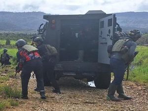 TNI Rebut Distrik Bibida yang Dikuasai OPM, Sita Senpi hingga Amunisi TNI Rebut Distrik Bibida yang Dikuasai OPM, Sita Senpi hingga Amunisi