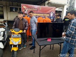 Bahagia Yulfi, Si Kuda Besi yang Dicuri Kembali ke Pelukannya