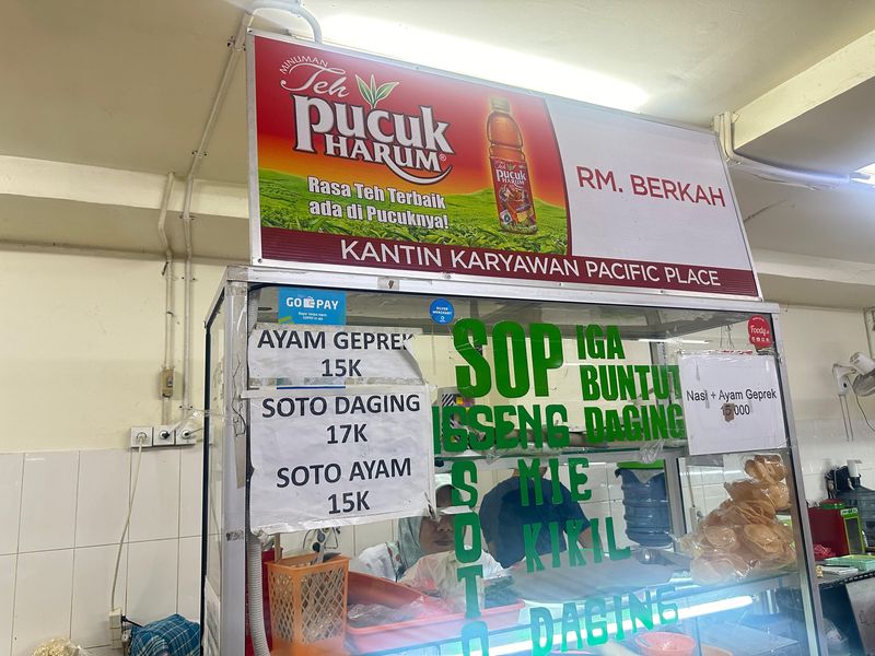 5 Kantin Karyawan di Mall Mewah Jakarta, Harga Menunya Merakyat!