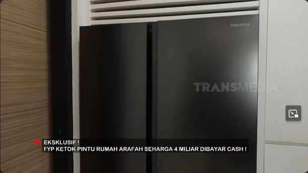 Dapur di rumah Arafah Rianti