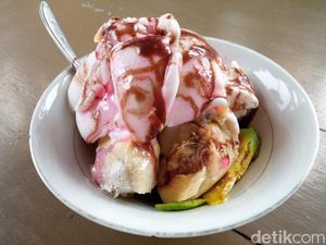 Menikmati Es Puter Durian yang Menyegarkan di Cirebon Menikmati Es Puter Durian yang Menyegarkan di Cirebon