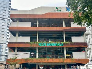 Kantin 4 Lantai Ini Tampung 74 Tenant Makanan Kaki Lima Favorit Karyawan Kantin 4 Lantai Ini Tampung 74 Tenant Makanan Kaki Lima Favorit Karyawan