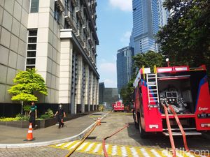 Basemen Gedung Graha CIMB Niaga di Jl Sudirman Kebakaran Basemen Gedung Graha CIMB Niaga di Jl Sudirman Kebakaran