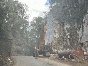Mudik Idul Adha, Proyek Pelebaran Poros Maros-Bone di Kappang Disetop 2 Hari Mudik Idul Adha, Proyek Pelebaran Poros Maros-Bone di Kappang Disetop 2 Hari