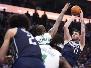 Final NBA 2024: Mavericks Menangi Gim 4, Tunda Pesta Juara Celtics Final NBA 2024: Mavericks Menangi Gim 4, Tunda Pesta Juara Celtics