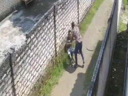 Viral Pria di Bangkalan Duel dengan Debt Collector