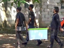 Densus 88 Amankan Bahan Peledak di Rumah Terduga Teroris Karawang