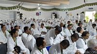 Potret Jemaah Haji Maktour Laksanakan Wukuf di Arafah