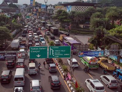 Potret Kepadatan Lalin di Puncak Bogor Saat Libur Panjang Idul Adha