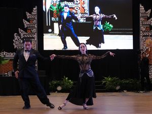 Potret Keseruan Kompetisi Tari Tango Dunia di Bali