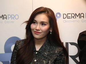 Ayu Ting Ting Gaspol Liburan Usai Gagal Nikah dengan Muhammad Fardhana Ayu Ting Ting Gaspol Liburan Usai Gagal Nikah dengan Muhammad Fardhana