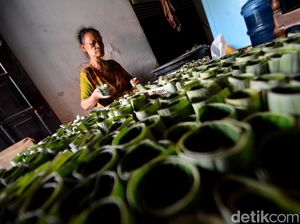 Potret Aktivitas di Kampung Lontong Surabaya Potret Aktivitas di Kampung Lontong Surabaya