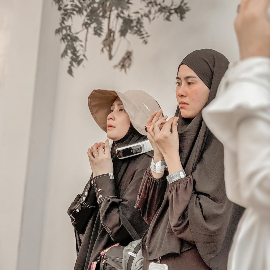 Nagita Slavina ibadah haji