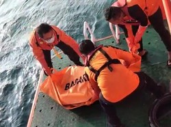 Satu Lagi Pencari Besi Tua Korban Tertimpa Rumah Kontainer di Gresik Ditemukan