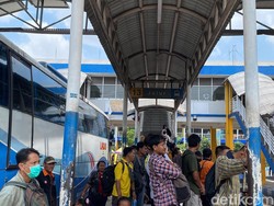Penumpang Mudik Idul Adha di Terminal Purabaya Meningkat 70%