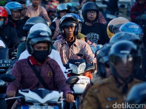 Nekat Mudik Naik Motor? Dokter Urologi Wanti-wanti Risiko Cedera Uretra Nekat Mudik Naik Motor? Dokter Urologi Wanti-wanti Risiko Cedera Uretra