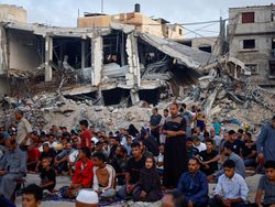 Warga Gaza Tak Bisa Salat dengan Nyaman, Masjid Hancur dan Krisis Air