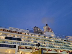 Untuk Pertama Kalinya, Kapal Pesiar Mewah Resorts World One Berlabuh di Jakarta