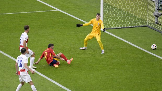 Soccer Football - Euro 2024 - Group B - Spain v Croatia - Berlin Olympiastadion, Berlin, Germany - June 15, 2024  Spain's Dani Carvajal scores their third goal REUTERS/Fabian Bimmer
