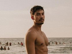 Aktor Filipina Tony Labrusca Ingin Jajal Karier di Indonesia