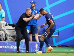Koeman: Belanda Harusnya Bisa Ungguli Polandia 4-1