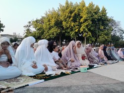 Idul Adha 1445, Bupati Klaten Salat di Alun-alun Klaten