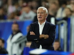 Pujian Deschamps untuk Kiper Polandia yang Bikin Repot Prancis