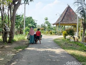 Nasib Anak-anak Dukuh Pencol Tuban yang Lebih Milih Sekolah di Bojonegoro Nasib Anak-anak Dukuh Pencol Tuban yang Lebih Milih Sekolah di Bojonegoro