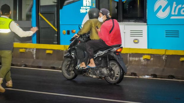 Jambret di CFD Jl Jenderal Sudirman-MH Thamrin, Jakarta, 16 Juni 2024. (Fotografer: Roni Asnan)