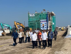Cek Proyek Tanggul Laut Cegah Rob di Semarang, Jokowi: Bakal Selesai Agustus