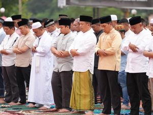 Irjen Pol Agung: Idul Adha Ingatkan Laksanakan Perintah Allah SWT Irjen Pol Agung: Idul Adha Ingatkan Laksanakan Perintah Allah SWT