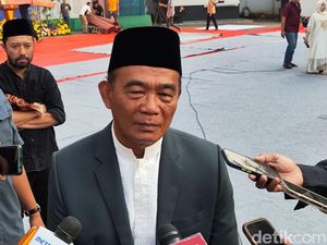 Muhadjir soal Polemik Kenaikan UKT: Naikkan ke Mahasiswa Baru Saja Muhadjir soal Polemik Kenaikan UKT: Naikkan ke Mahasiswa Baru Saja