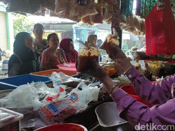Habiskan 1,5 Kuintal, Penjual Bumbu di Sidoarjo Kecipratan Berkah Idul Adha