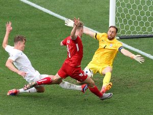 Tak Ada Kejutan dari Hojlund