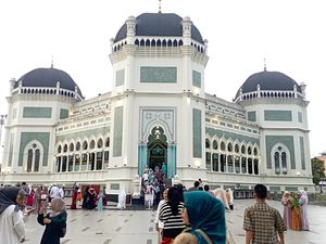 5 Wisata Medan Dekat Pusat Kota yang Menarik dan Ramah di Kantong 5 Wisata Medan Dekat Pusat Kota yang Menarik dan Ramah di Kantong