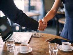 Tak Banyak yang Tahu, Ada Tes Tersembunyi di Balik Segelas Air Saat Interview