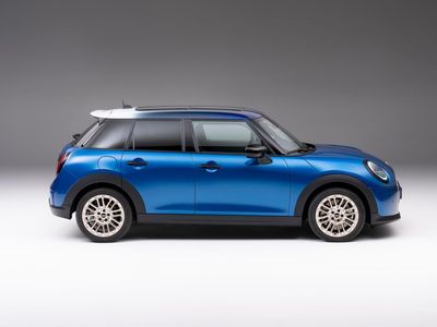 MINI Cooper S 5 Pintu Nih...