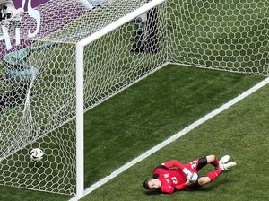 Hari Kelam Andriy Lunin