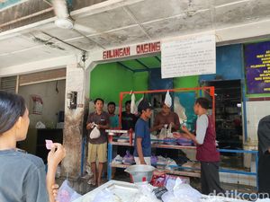 Jasa Penggilingan Daging Panen Cuan Saat Idul Adha, Sehari Nyaris 2 Ton! Jasa Penggilingan Daging Panen Cuan Saat Idul Adha, Sehari Nyaris 2 Ton!