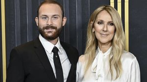 Foto: Momen Langka Celine Dion Tampil di Karpet Merah Bersama Putranya
