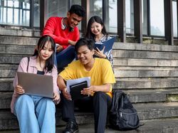 Mahasiswa PTS Bisa Daftar Beasiswa Unggulan, Cek Daftar Kampusnya di Sini