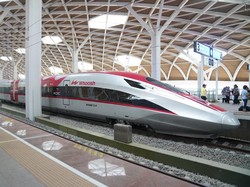 Banjir Dekat Stasiun Kereta Cepat Halim Surut